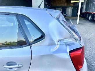 Volkswagen Polo 1.4-16V 86pk dsg aut Comfortl 5drs - nap - airco - cruise - 4x elektr ramen - esp - boekjes + 2x sleutels op afstandbed picture 10