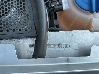 Volkswagen Polo 1.4-16V 86pk dsg aut Comfortl 5drs - nap - airco - cruise - 4x elektr ramen - esp - boekjes + 2x sleutels op afstandbed picture 86