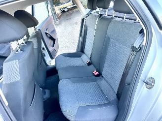 Volkswagen Polo 1.4-16V 86pk dsg aut Comfortl 5drs - nap - airco - cruise - 4x elektr ramen - esp - boekjes + 2x sleutels op afstandbed picture 24