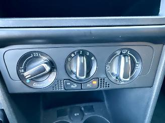 Volkswagen Polo 1.4-16V 86pk dsg aut Comfortl 5drs - nap - airco - cruise - 4x elektr ramen - esp - boekjes + 2x sleutels op afstandbed picture 19