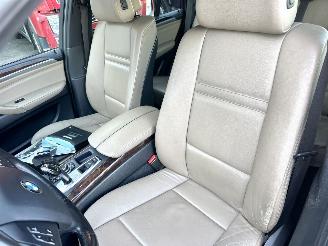 BMW X5 xDrive30d 235pk 6-traps aut Executive 7Pers - nav - camera - leer + stoelverw - 20 inch m-sport - zwarte hemel - trekh picture 17