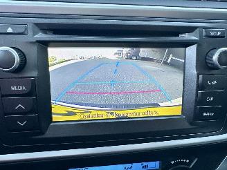 Toyota Auris Touring Sports 1.8 Hybrid 123pk aut - pano - nap - camera - navi - keyless start - parelmoer - privacy glass - org nl picture 20