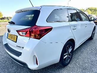 Toyota Auris Touring Sports 1.8 Hybrid 123pk aut - pano - nap - camera - navi - keyless start - parelmoer - privacy glass - org nl picture 5