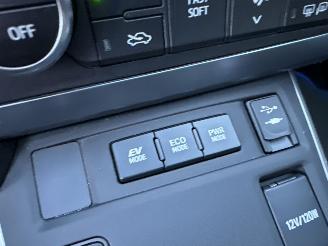 Toyota Auris Touring Sports 1.8 Hybrid 123pk aut - pano - nap - camera - navi - keyless start - parelmoer - privacy glass - org nl picture 44