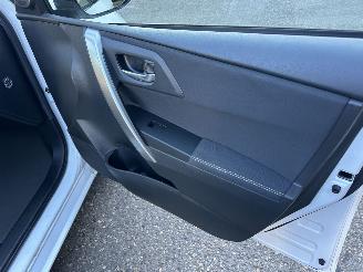 Toyota Auris Touring Sports 1.8 Hybrid 123pk aut - pano - nap - camera - navi - keyless start - parelmoer - privacy glass - org nl picture 58