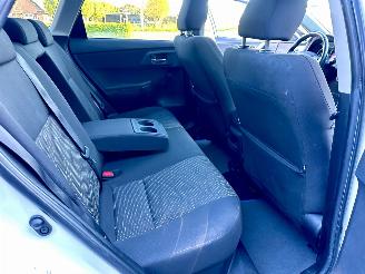 Toyota Auris Touring Sports 1.8 Hybrid 123pk aut - pano - nap - camera - navi - keyless start - parelmoer - privacy glass - org nl picture 61