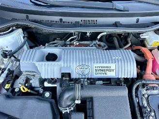 Toyota Auris Touring Sports 1.8 Hybrid 123pk aut - pano - nap - camera - navi - keyless start - parelmoer - privacy glass - org nl picture 99