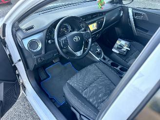 Toyota Auris Touring Sports 1.8 Hybrid 123pk aut - pano - nap - camera - navi - keyless start - parelmoer - privacy glass - org nl picture 21