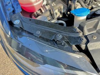 Volkswagen Polo 1.0 TSI 95pk BlueMotion Edition 5drs - nap - navi - airco - cruise - lmv - 4x elektr ramen - privacy glass picture 17