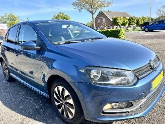 Volkswagen Polo Gereserveerd 1.0 TSI 95pk BlueMotion Edition 5drs - nap - navi - airco - cruise - lmv - 4x elektr ramen - privacy glass picture 3