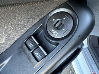 Ford Fiesta 1.0T EcoBoost ST-Line 5drs - nap - navi - clima + cruise - zwarte hemel - pdc - trekh - licht + regensensor picture 34