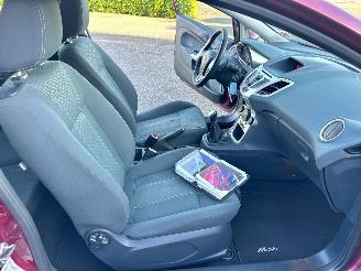 Ford Fiesta 1.25i 82pk Titanium 3drs - nap - airco - elektr ram + spiegels - lmv - mistlampen - cv op afstandbed picture 37
