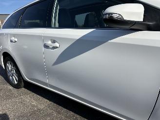 Toyota Auris Touring Sports 1.8 Hybrid 123pk aut Lease pro - pano - nap - front + line + park assist - keyless entry + start - stoelverw picture 101