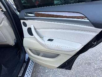 BMW X6 xDrive50i 4.4 TwinTurbo 408pk 8-traps aut + f1 Exe - facelift - hud - 22 inch - stuurverw - keyless - bijzonder netjes picture 42