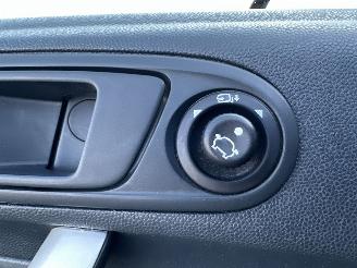 Ford Fiesta 1.25i 82pk Titanium 5drs - 94dkm nap - airco - cruise - licht + regensensor + aut dimmend binnenspiegel - lmv picture 16