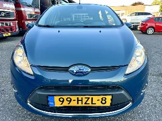 Ford Fiesta 1.25i 82pk Titanium 5drs - 94dkm nap - airco - cruise - licht + regensensor + aut dimmend binnenspiegel - lmv picture 3