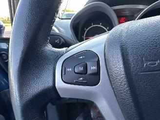 Ford Fiesta 1.25i 82pk Titanium 5drs - 94dkm nap - airco - cruise - licht + regensensor + aut dimmend binnenspiegel - lmv picture 32