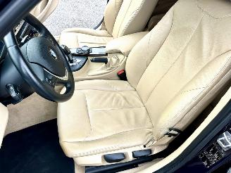 BMW 3-serie Touring 320i 184pk 8-traps aut High Executive - nap - xenon - beige leer - stoelverw - navi - pdc - elektr klep picture 15