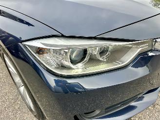 BMW 3-serie Touring 320i 184pk 8-traps aut High Executive - nap - xenon - beige leer - stoelverw - navi - pdc - elektr klep picture 90