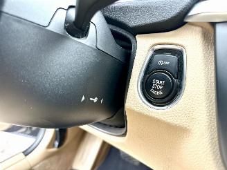 BMW 3-serie Touring 320i 184pk 8-traps aut High Executive - nap - xenon - beige leer - stoelverw - navi - pdc - elektr klep picture 19