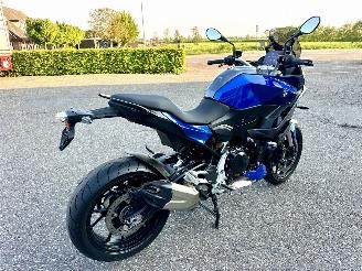 BMW F 900 R XR 105pk ABS Pro - verwarmde handvatten - navi - dagrijverl - dynamisch + actief pakket - Brembo picture 5