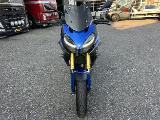BMW F 900 R XR 105pk ABS Pro - verwarmde handvatten - navi - dagrijverl - dynamisch + actief pakket - Brembo picture 3