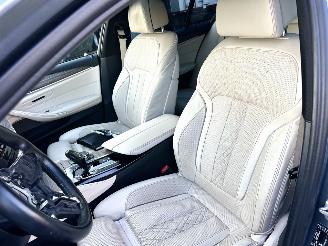 BMW 5-serie 540i 340pk aut M-Sport - schuifdak - nap - head up - stoelkoeling - 360cam - softclose - harman/kardon - performance picture 72