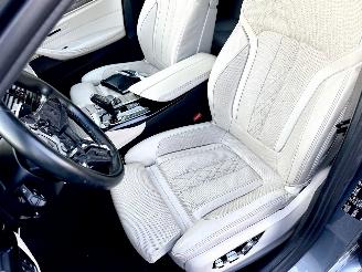 BMW 5-serie 540i 340pk aut M-Sport - schuifdak - nap - head up - stoelkoeling - 360cam - softclose - harman/kardon - performance picture 73
