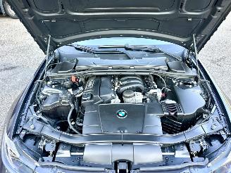 BMW 3-serie 318i 2.0 129pk 6-bak Executive sedan - xenon - clima - 58dkm - 19 inch performance + 4x goede hankook picture 76