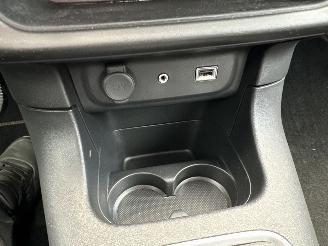 Citroën C3 1.2 PureTech 82pk ELLE - nap - navi - pdc - line assist - lmv - carplay - clima - cruise - grijs dak picture 41