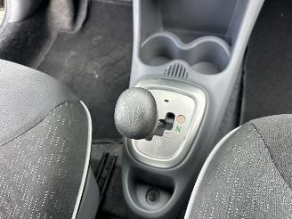 Peugeot 107 1.0-12v automaat 68pk XS 5drs - nap - carplay - airco - 49dkm - elektr ramen - toerenteller picture 39