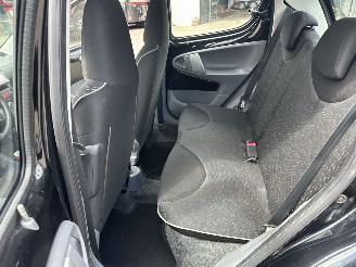 Peugeot 107 1.0-12v automaat 68pk XS 5drs - nap - carplay - airco - 49dkm - elektr ramen - toerenteller picture 24