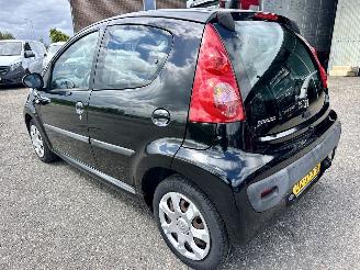 Peugeot 107 1.0-12v automaat 68pk XS 5drs - nap - carplay - airco - 49dkm - elektr ramen - toerenteller picture 7