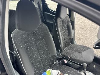 Peugeot 107 1.0-12v automaat 68pk XS 5drs - nap - carplay - airco - 49dkm - elektr ramen - toerenteller picture 41