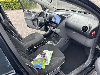 Peugeot 107 1.0-12v automaat 68pk XS 5drs - nap - carplay - airco - 49dkm - elektr ramen - toerenteller picture 22