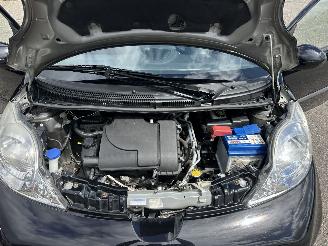 Peugeot 107 1.0-12v automaat 68pk XS 5drs - nap - carplay - airco - 49dkm - elektr ramen - toerenteller picture 71