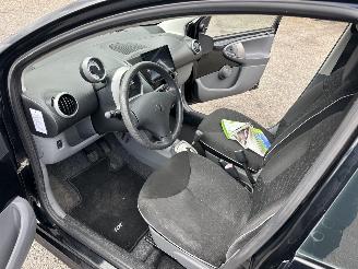 Peugeot 107 1.0-12v automaat 68pk XS 5drs - nap - carplay - airco - 49dkm - elektr ramen - toerenteller picture 23