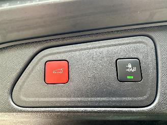 Peugeot 3008 1.2T PureT 131pk 6-bak GT-Line - 54dkm nap - pano - sfeerverl - keyless - camera - line + side + front assist picture 17