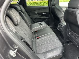Peugeot 3008 Gereserveerd 1.2T PureT 131pk 6-bak GT-Line - 54dkm nap - pano - sfeerverl - keyless - camera - line + side + front assist picture 22