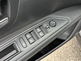 Peugeot 3008 Gereserveerd 1.2T PureT 131pk 6-bak GT-Line - 54dkm nap - pano - sfeerverl - keyless - camera - line + side + front assist picture 55