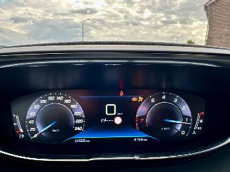 Peugeot 3008 Gereserveerd 1.2T PureT 131pk 6-bak GT-Line - 54dkm nap - pano - sfeerverl - keyless - camera - line + side + front assist picture 37