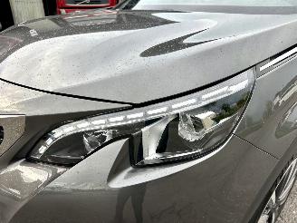 Peugeot 3008 Gereserveerd 1.2T PureT 131pk 6-bak GT-Line - 54dkm nap - pano - sfeerverl - keyless - camera - line + side + front assist picture 10