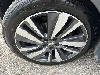 Peugeot 3008 Gereserveerd 1.2T PureT 131pk 6-bak GT-Line - 54dkm nap - pano - sfeerverl - keyless - camera - line + side + front assist picture 89