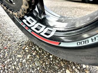 Aprilia  SHIVER 900 - led knipperlichten - drive modus - carbon spatbord - verstelbaar achterveer - stickersset picture 10