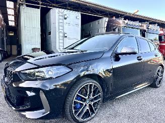 BMW 1-serie M135i xDrive 306pk aut + f1 High Exe M-Sport Performance - pano - nap - hud - harman/kardon - keyless - kuipstoelen picture 2