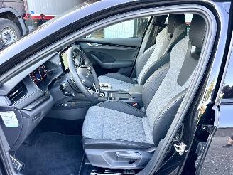 Skoda Octavia 1.5 TSI MHEV Aut + f1 Sportline - nap - 1e eig - navi - camera - inkl trekh - stuurverw - front + line + side assist picture 39