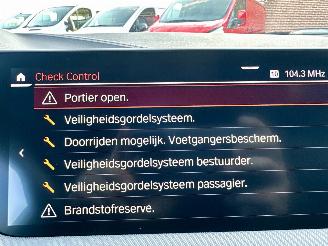BMW 1-serie 118i 140pk aut High Exe M-Sport Ed - 73dkm nap - sfeerverl - navi - leer - virtual - carplay - front + line assist picture 33