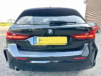 BMW 1-serie 118i 140pk aut High Exe M-Sport Ed - 73dkm nap - sfeerverl - navi - leer - virtual - carplay - front + line assist picture 6