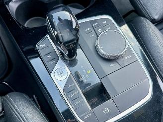 BMW 1-serie 118i 140pk aut High Exe M-Sport Ed - 73dkm nap - sfeerverl - navi - leer - virtual - carplay - front + line assist picture 45