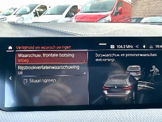 BMW 1-serie 118i 140pk aut High Exe M-Sport Ed - 73dkm nap - sfeerverl - navi - leer - virtual - carplay - front + line assist picture 17